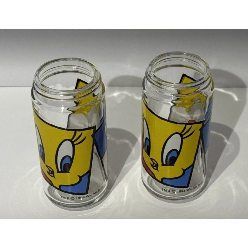 TWEETY & SYLVESTER CLEAR GLASS SALT & PEPPER SHAKERS VTG